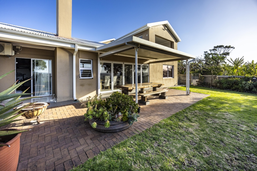 3 Bedroom Property for Sale in Gonubie North Eastern Cape